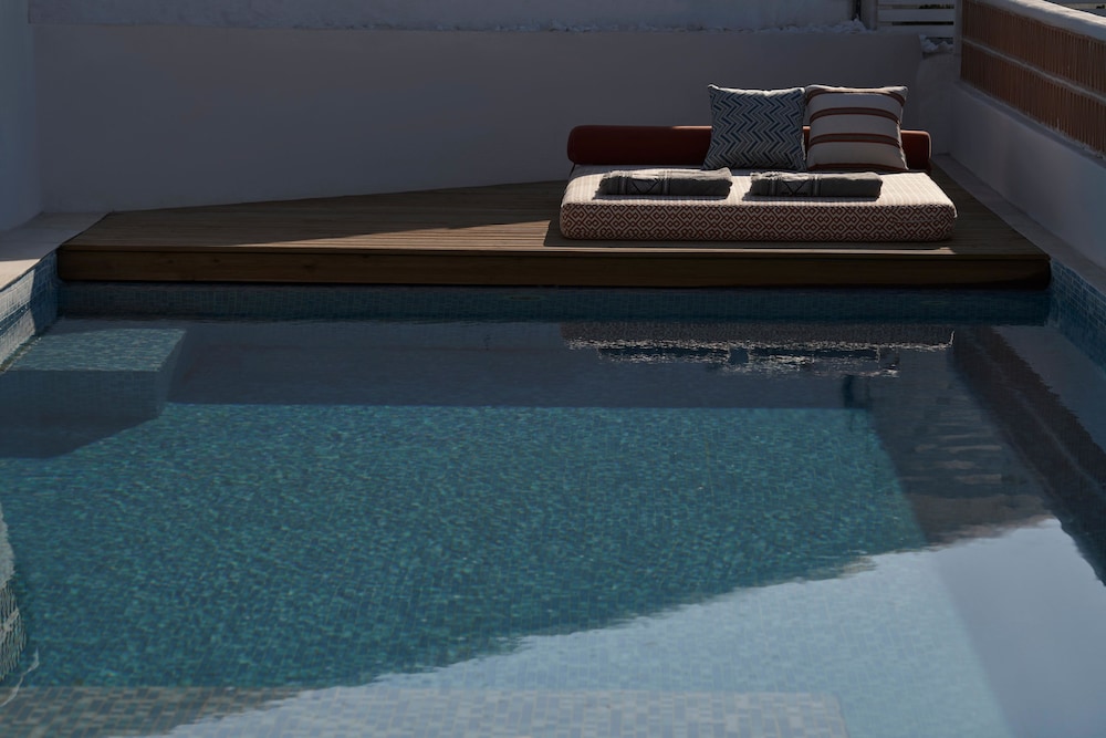 Andronis Minois - Small Luxury Hotels of the World 40/64