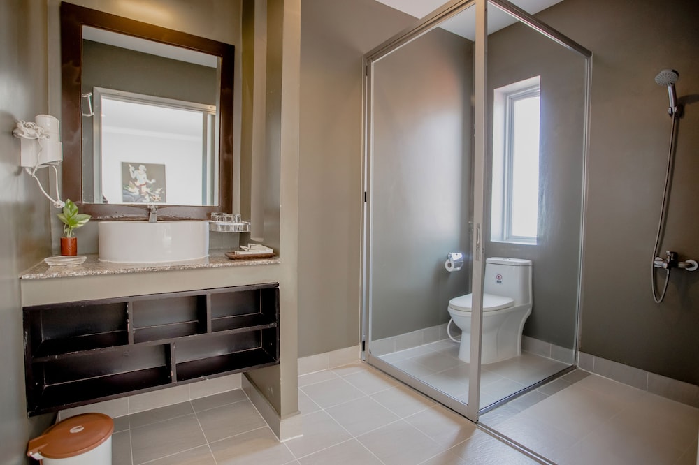 KING GRAND BOUTIQUE HOTEL 13/73