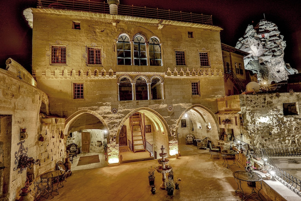 Casia Cave Suites 3/50