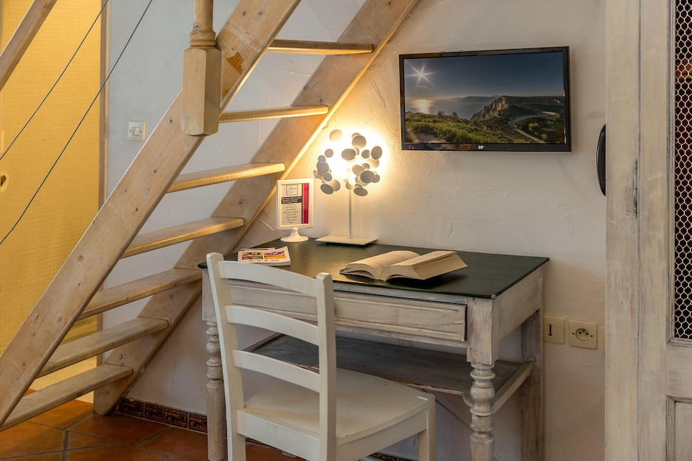 Hotel the Originals Martigues Clair 10/50