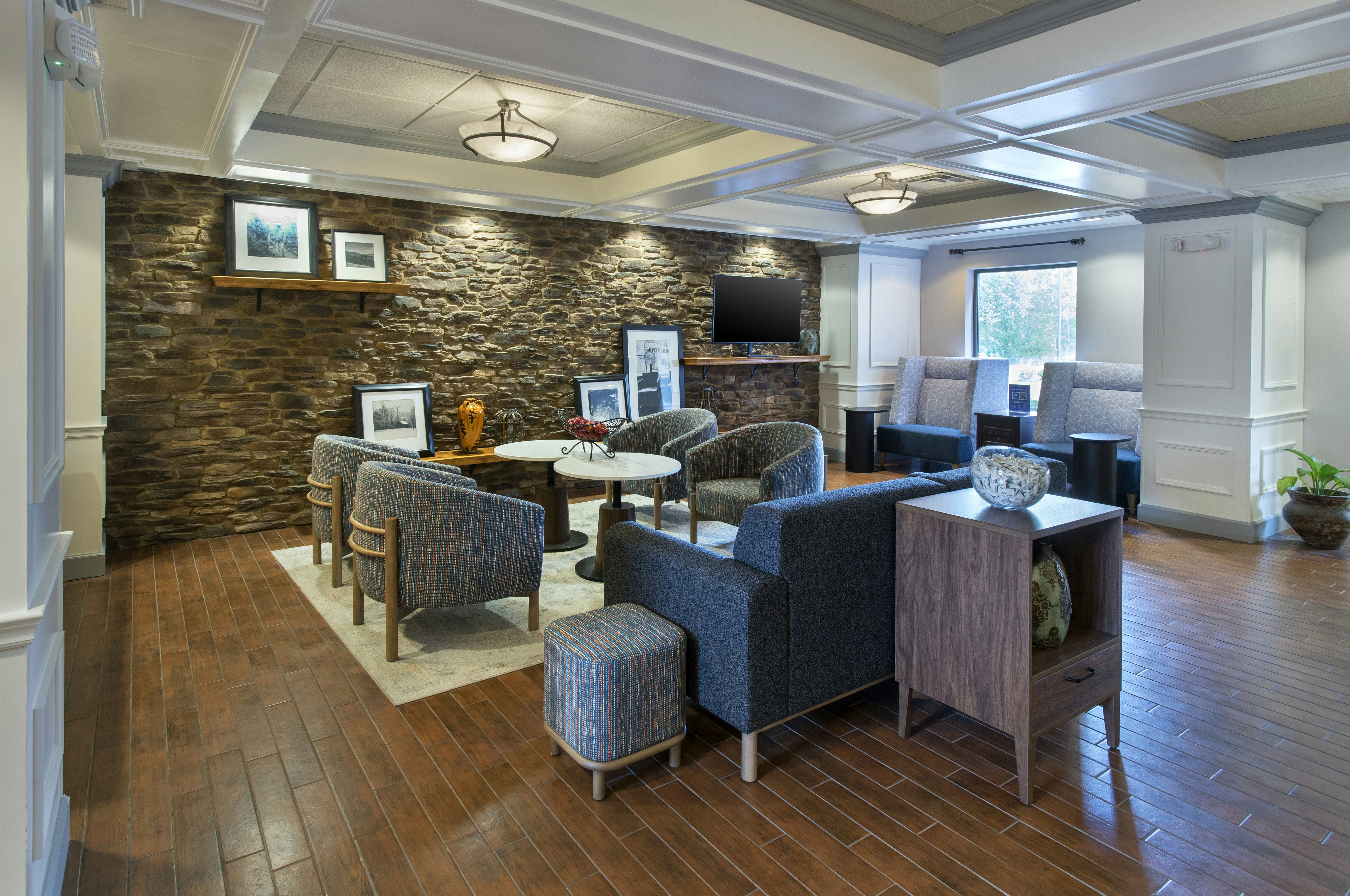 Hampton Inn and Suites New Hartford 41/64