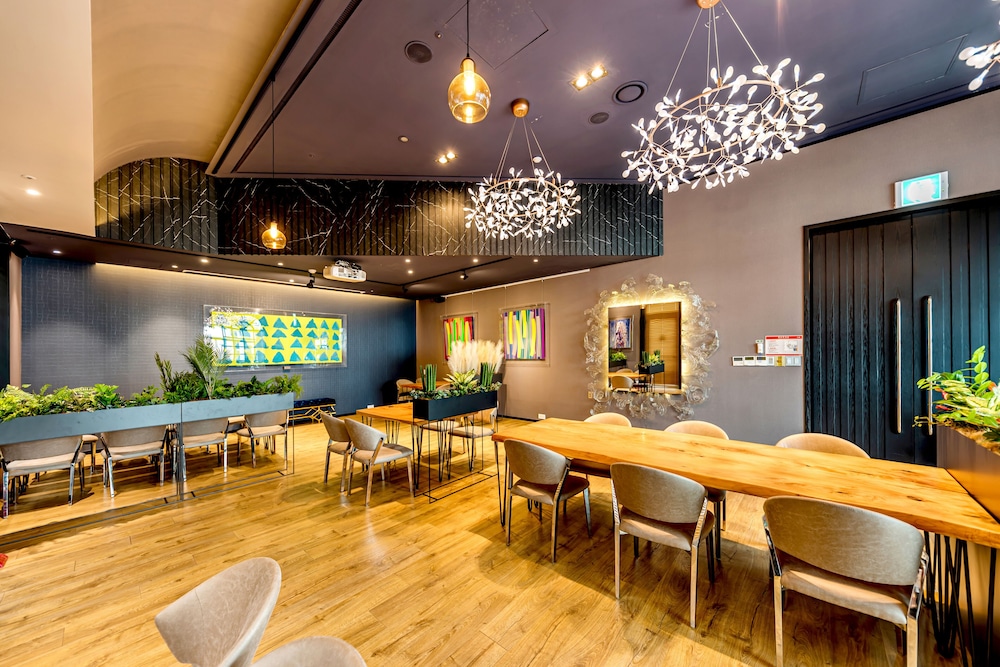 Hotel Leo 27/48