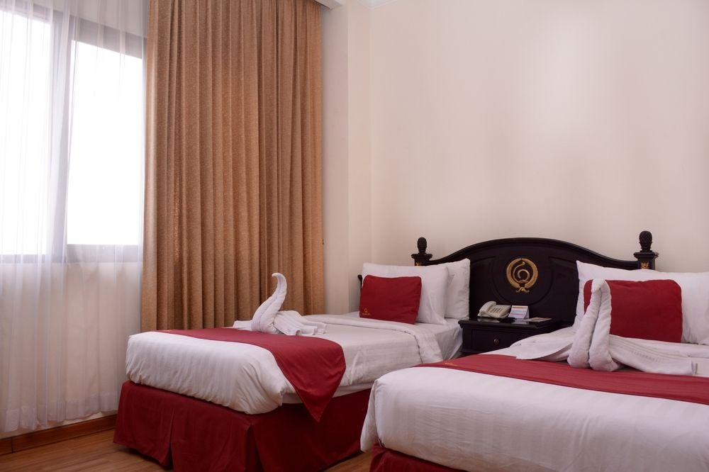 Quds Royal Hotel Surabaya 8/19