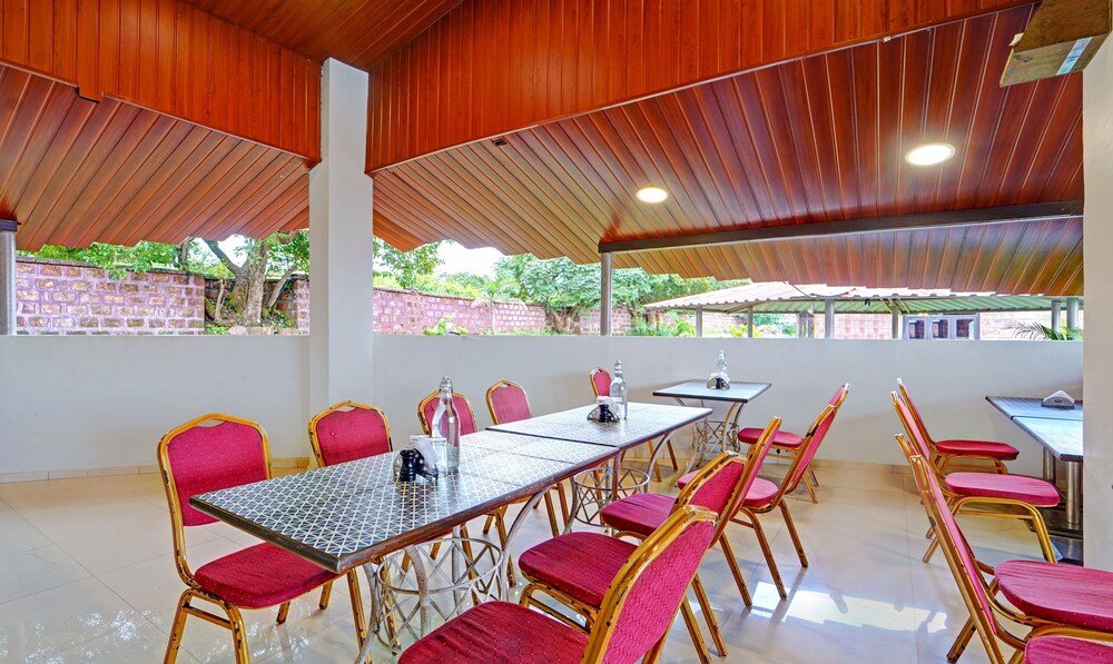 Treebo Vhyomaan Resort 16/23