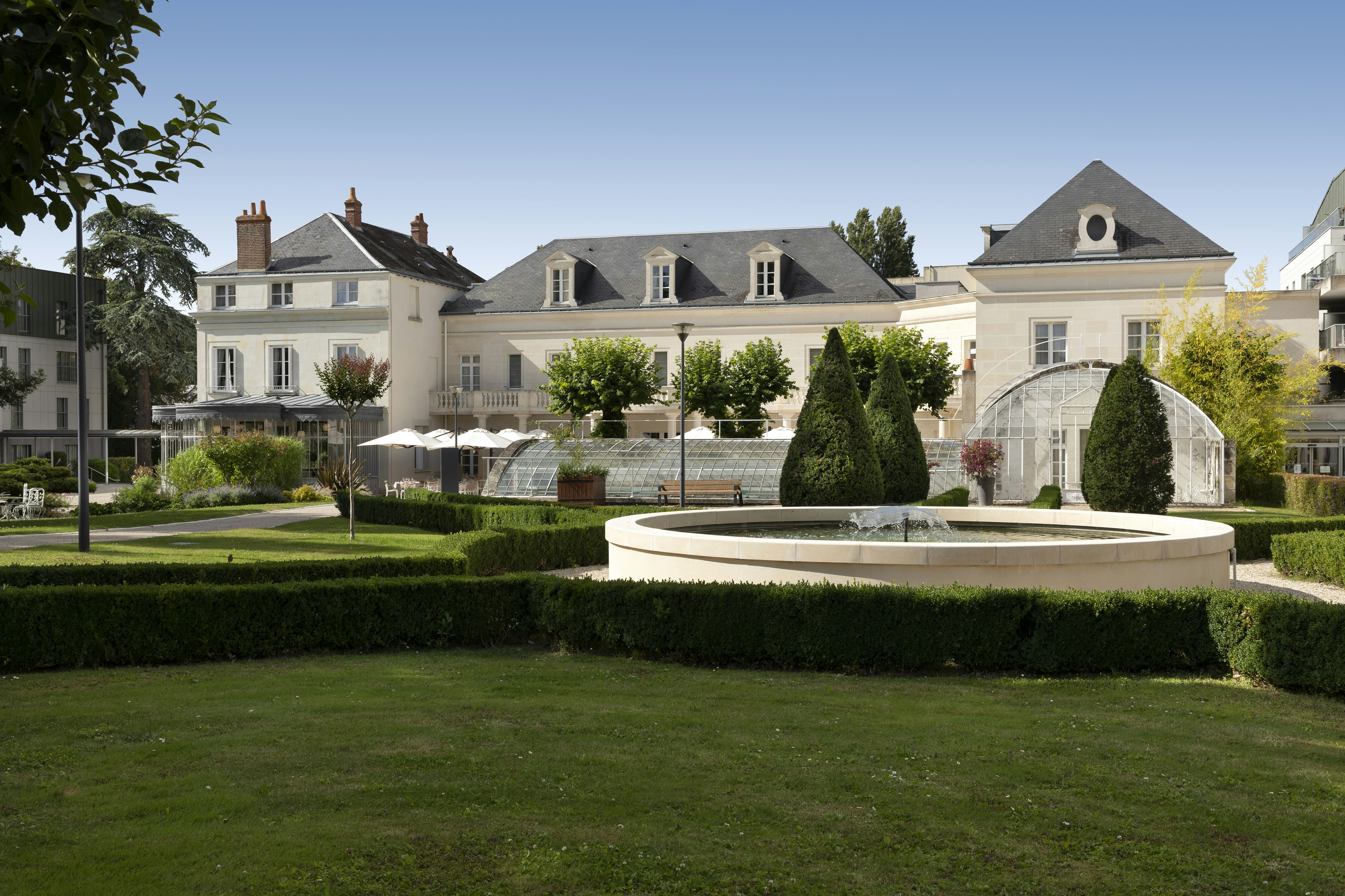 Chateau Belmont The Crest Collection 62/64