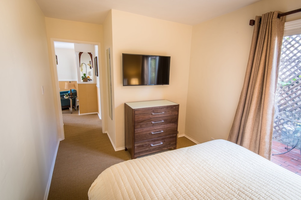 Harbor House Inn 16/50