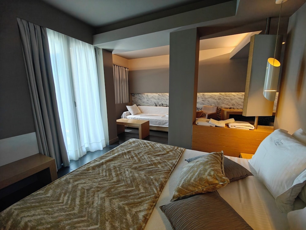 Elysion Hotel 9/43
