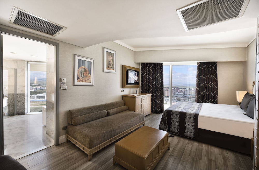 Grand Hotel Konya 56/78