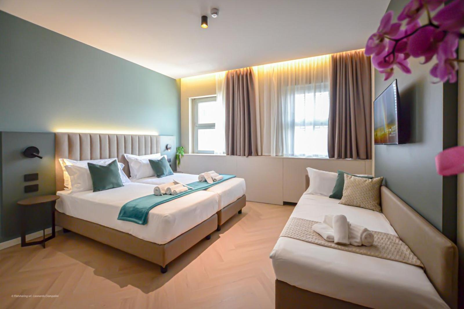 CP Hotels - Central 18/50