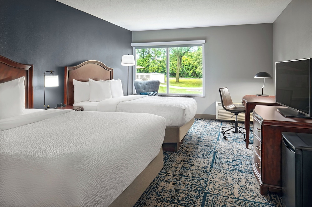 FOUR POINTS BY SHERATON KALAMAZOO 11/43