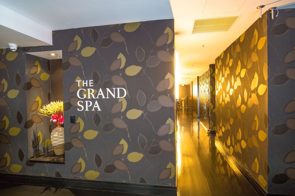 Grand Papua Hotel A Member of Radisson Individuals 36/70