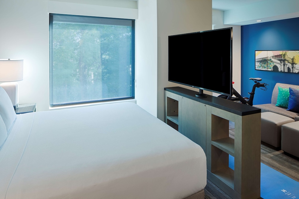 Fitness, Studio, Suite, King Bed, Sofa