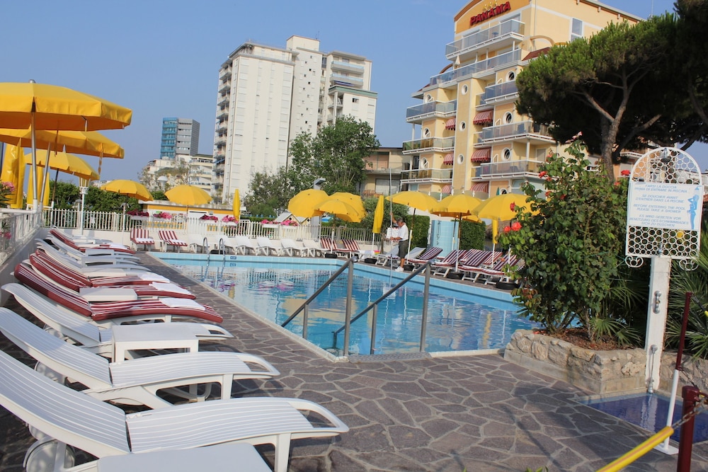 Hotel Majestic 56/70