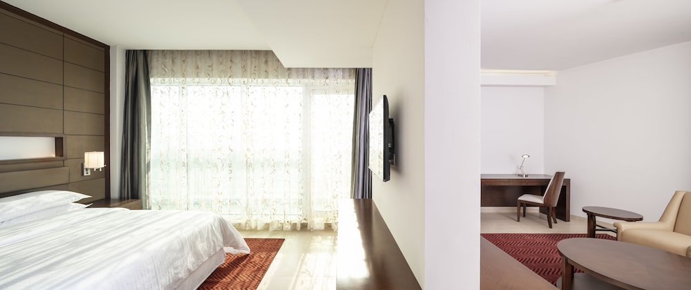 Four Points By Sheraton Sharjah 7/50