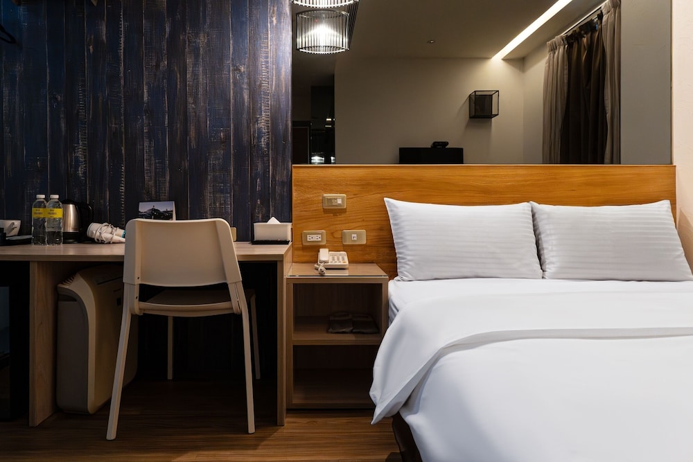 CHECK inn Express Taichung Fuxing Hall 2 31/42