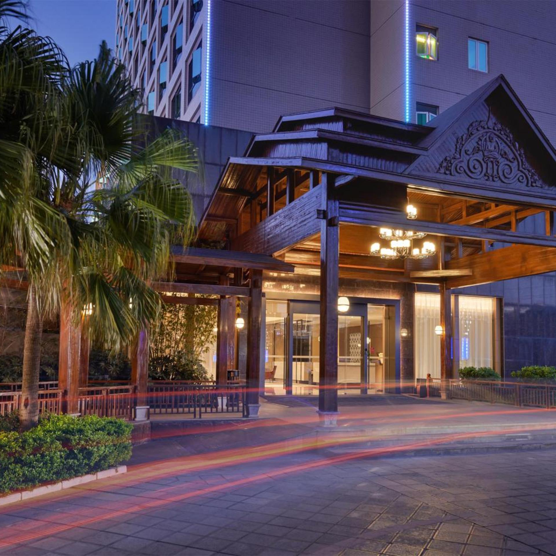Empark Grand 4/55