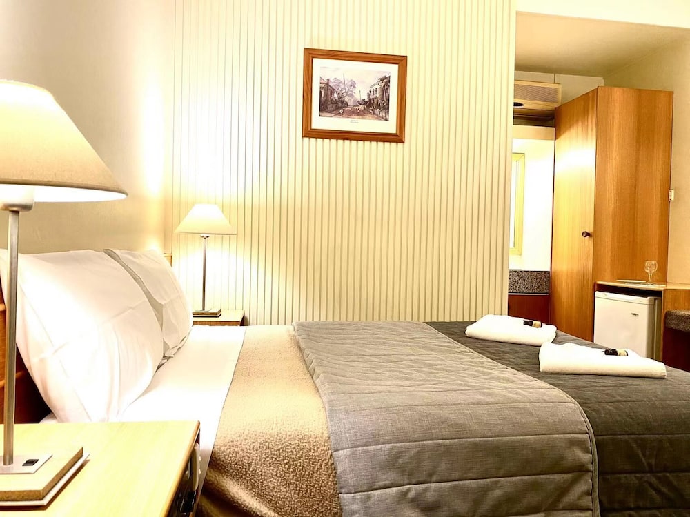 Gateway Motor Inn Narrandera 7/45