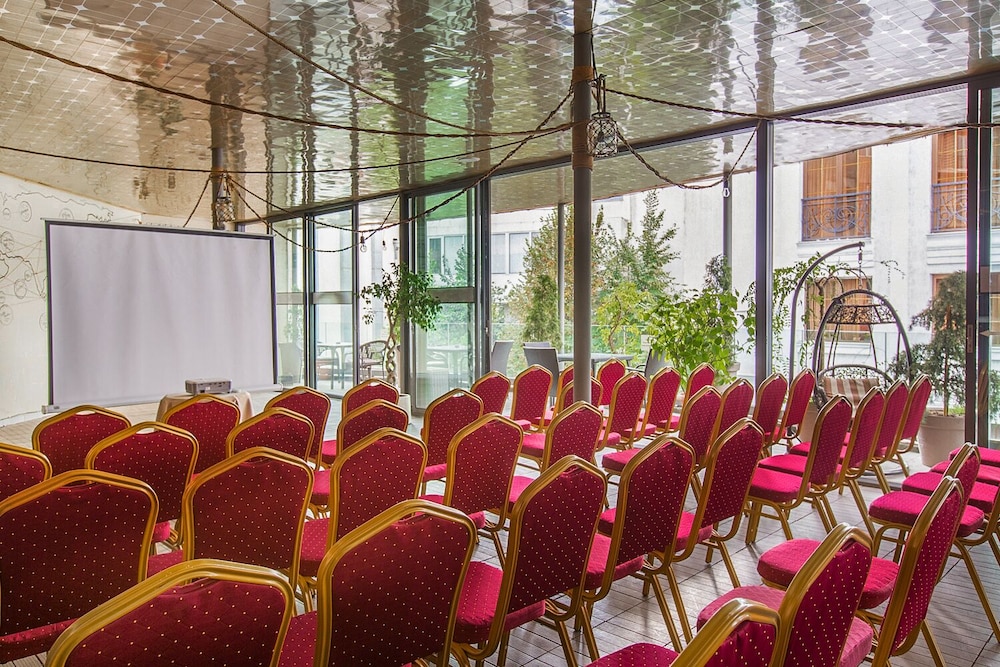 Cron Palace kosher Tbilisi Hotel 46/50