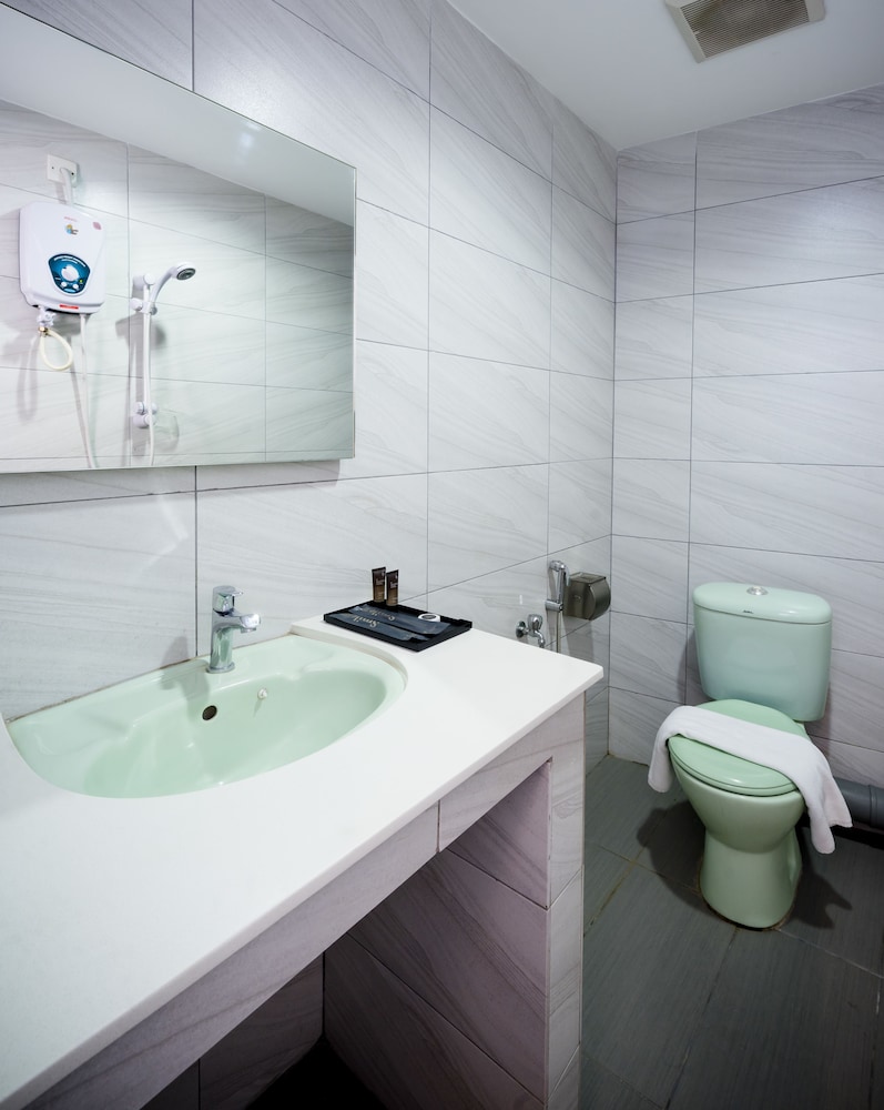 H Boutique Hotel Xplorer Maluri Cheras 25/25
