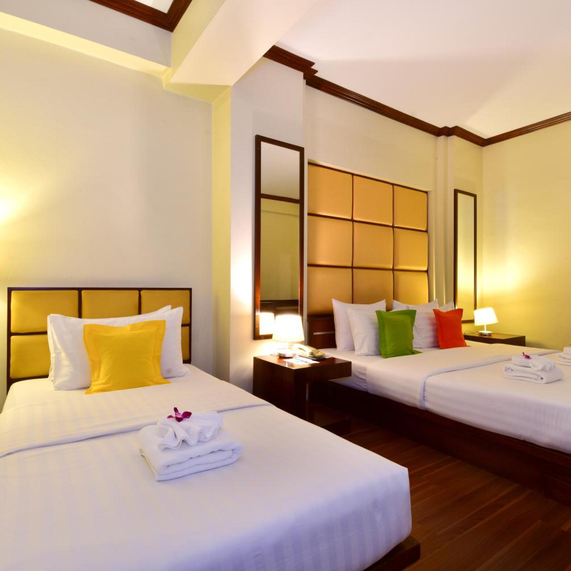 GRAND BUSINESS INN 21/52