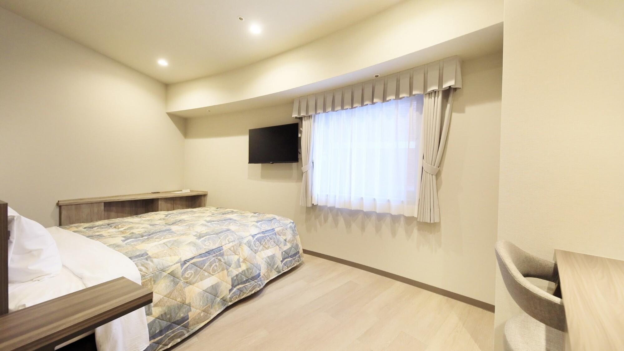 Room, Double Bed, City Side