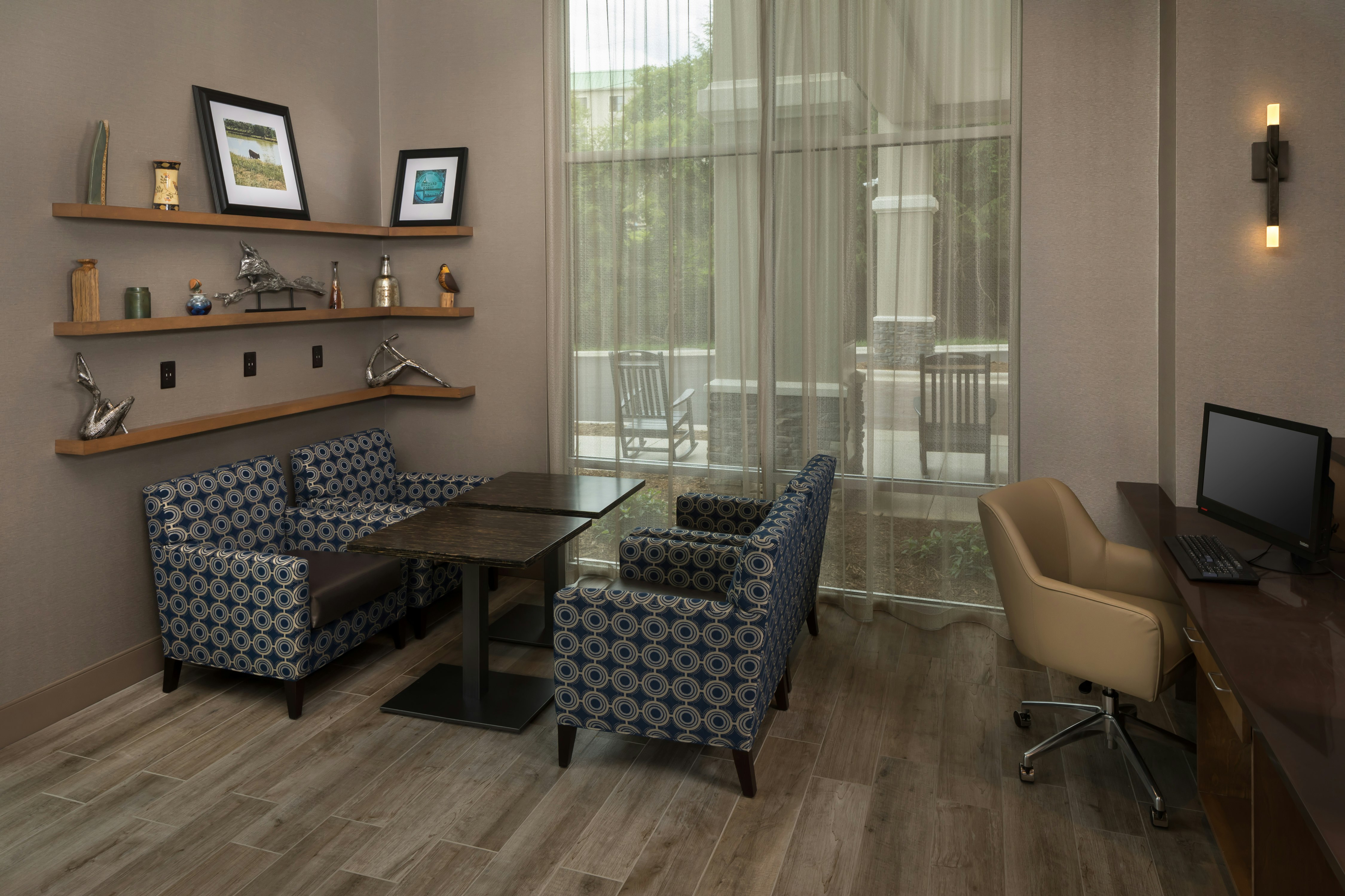 Hampton Inn Suites Asheville Biltmore Village 39/58