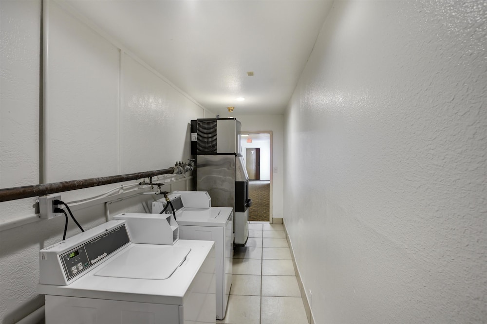 Motel6 Dallas, TX - South 15/43