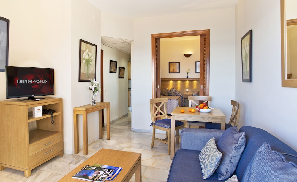 Sunset Beach Club Aparthotel 42/50