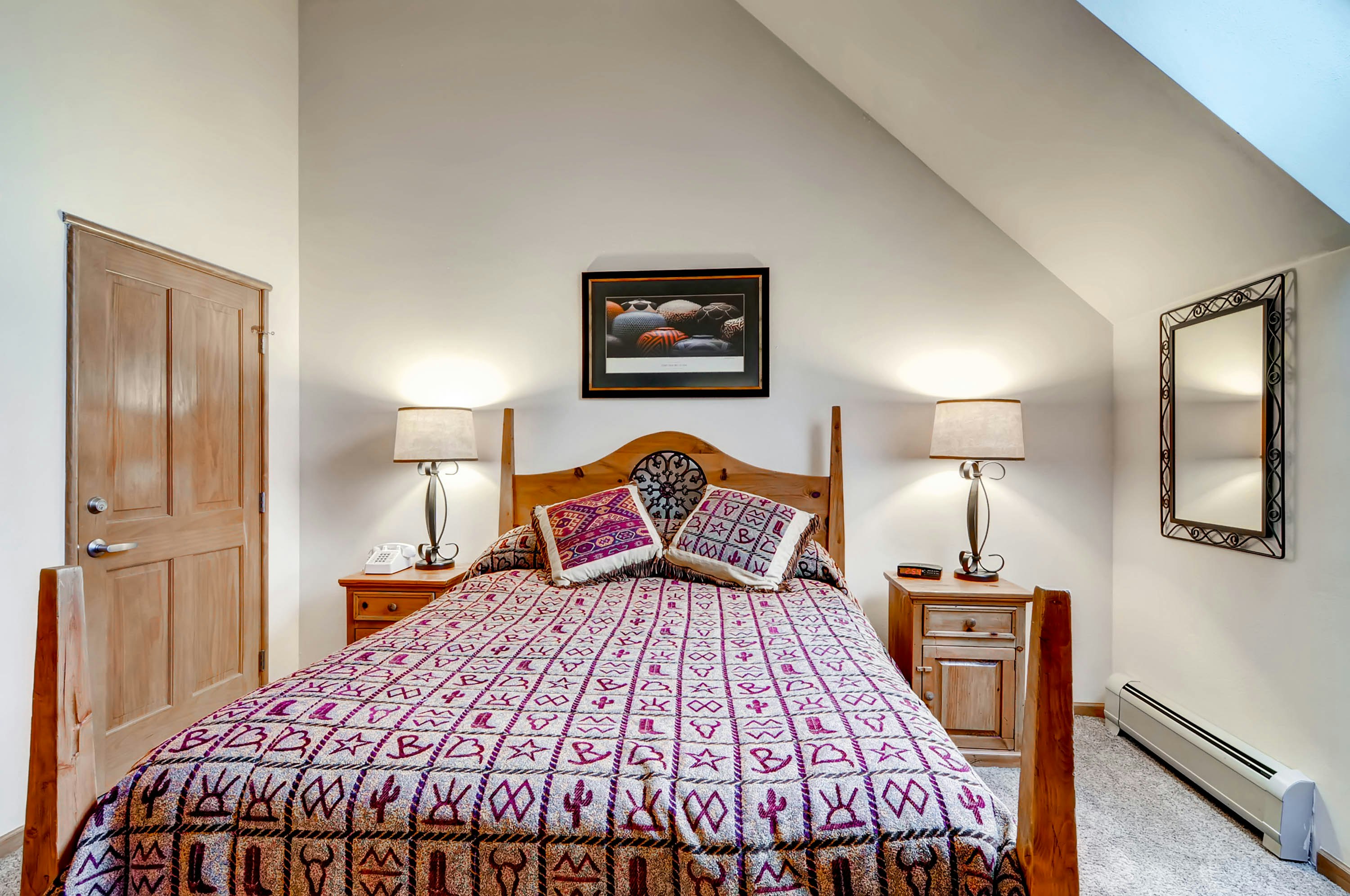 Jackpine & Black Bear Condos 7/32