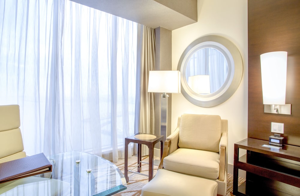 Hilton Panama 65/90