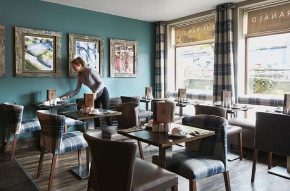 The Ranald Hotel 35/41