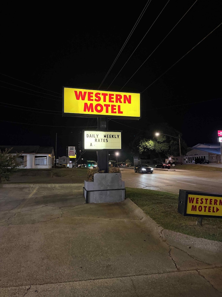 Western Inn Hattiesburg 22/36