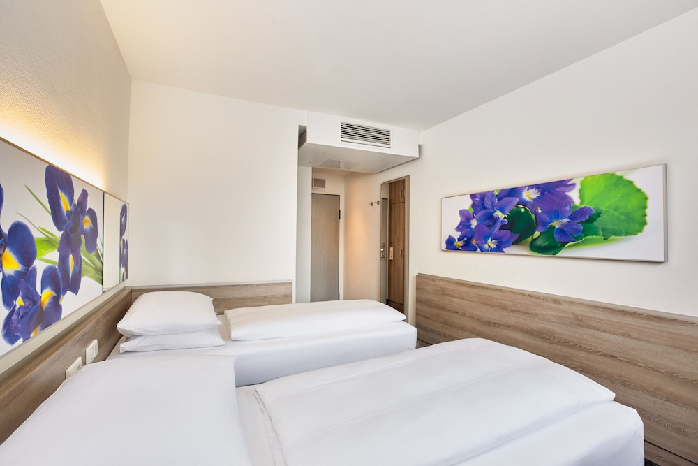 Sunday Hotel Frankfurt Airport 7/35