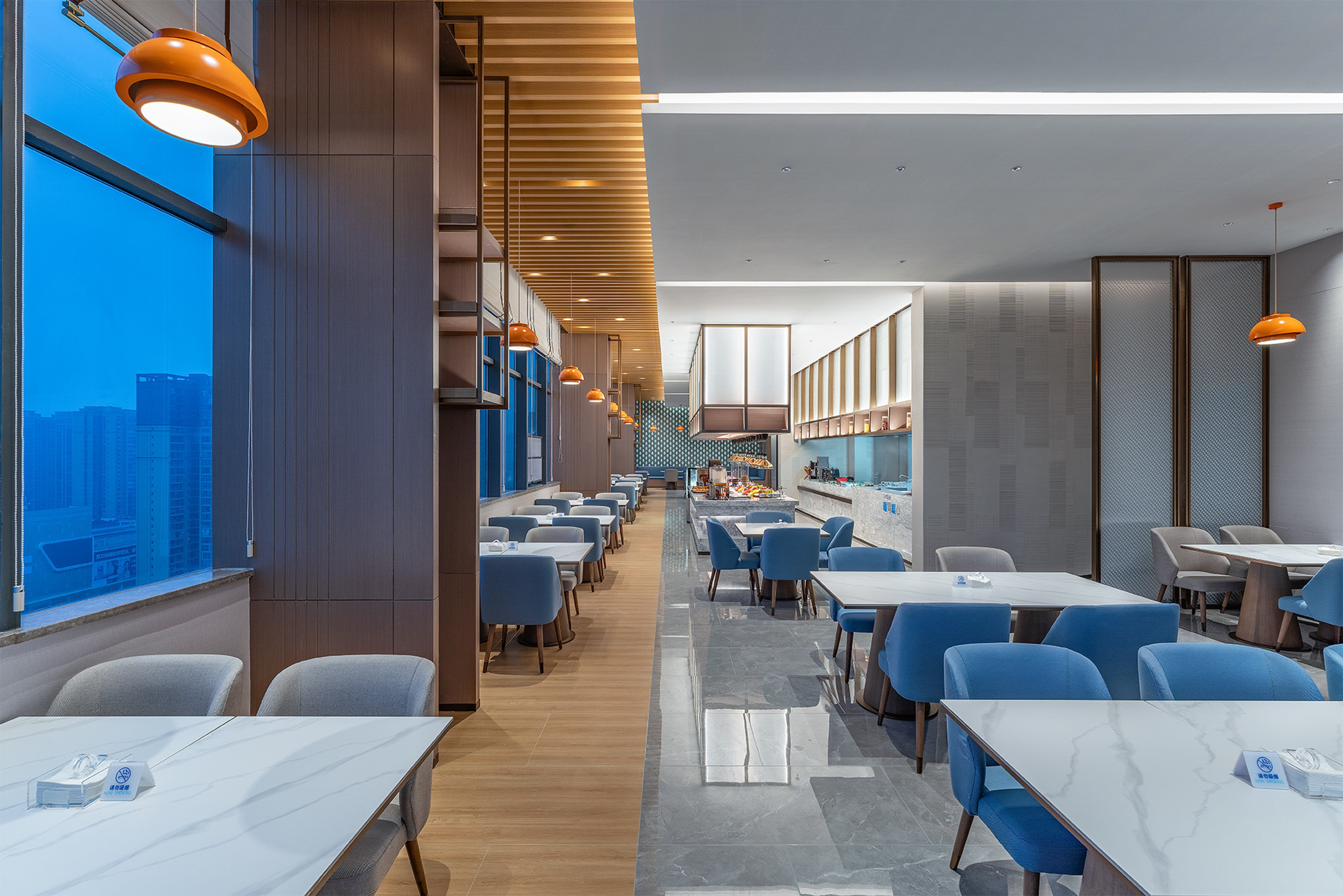 Holiday Inn Express Bazhong Center 24/27