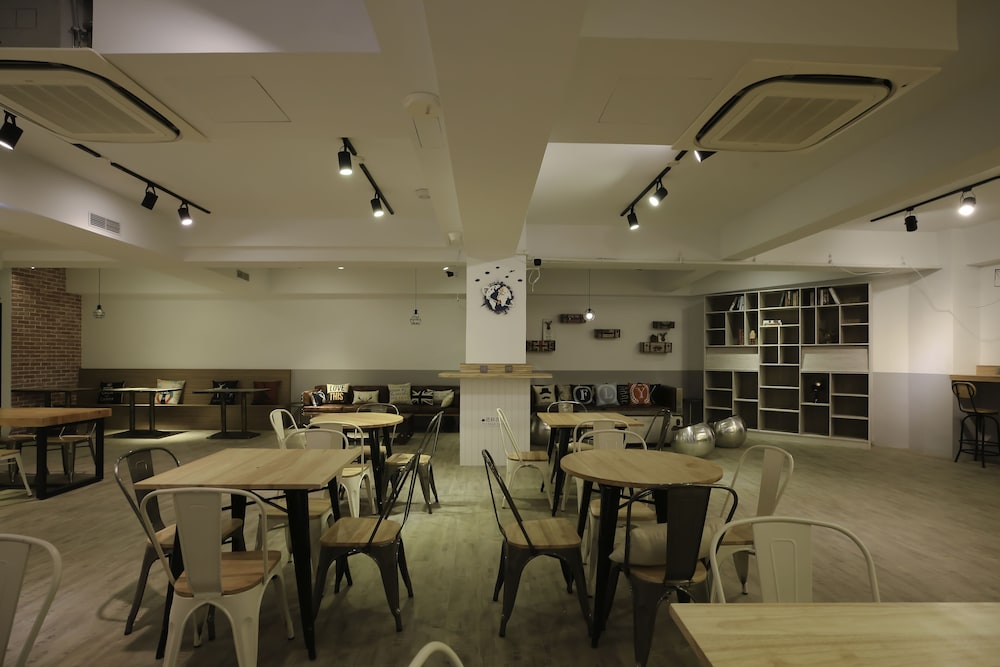 Flyinn Hostel 41/50