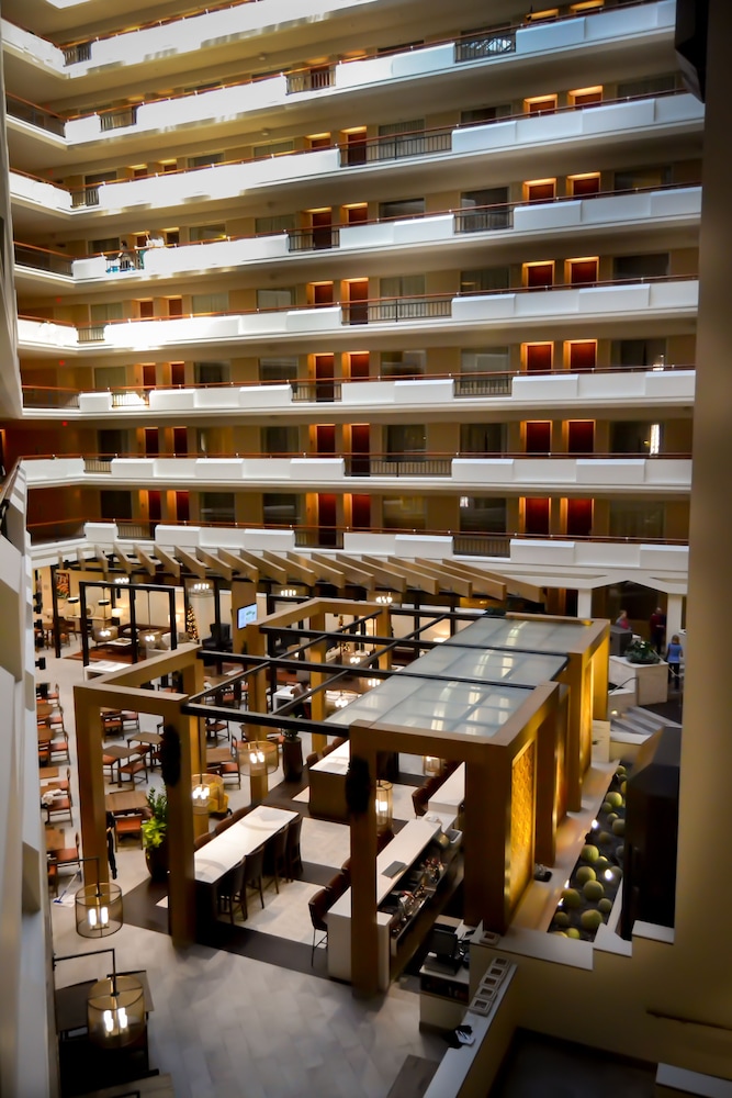 Embassy Suites by Hilton Austin Downtown South Congress 71/85