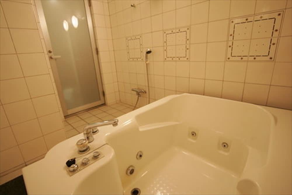 Green Rich Hotel Nishitetsu Ohashi Ekimae 54/56