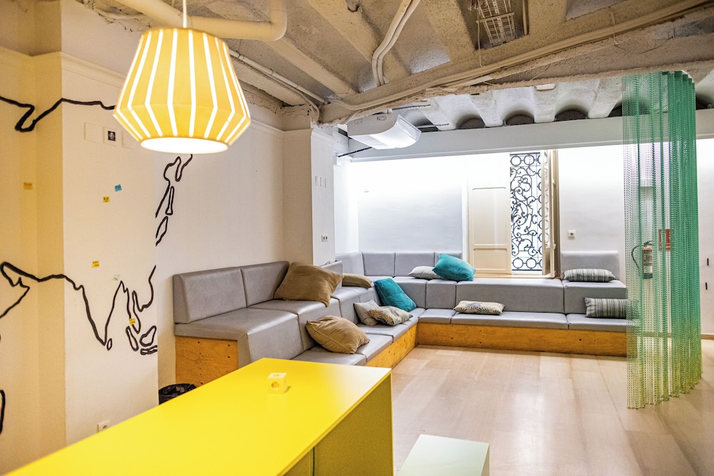 The River Hostel 32/49