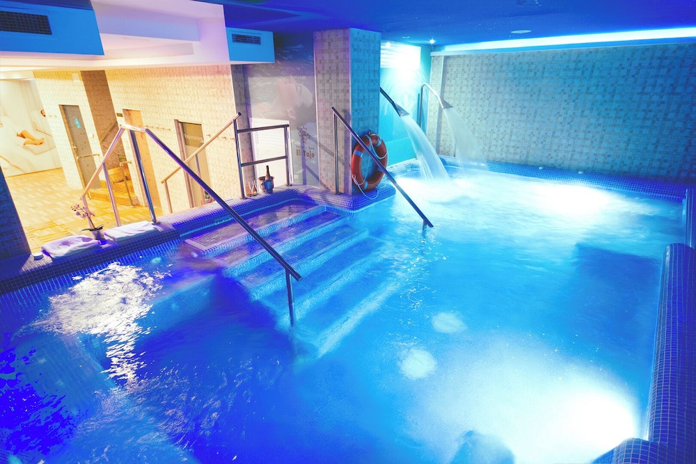 Hotel El Tajo and Spa 33/65