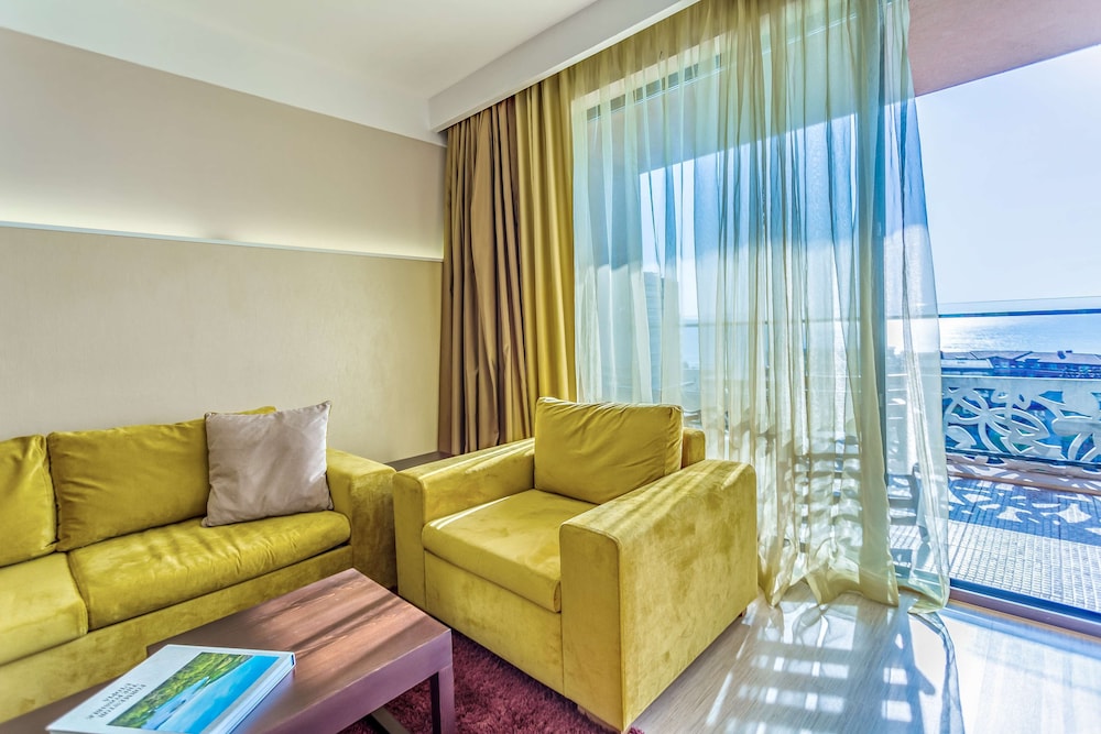 Barcelo Royal Beach 33/63