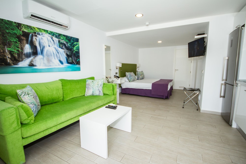 Ig Nachosol Atlantic Y Yaizasol By Servatur Adults Only 56/77