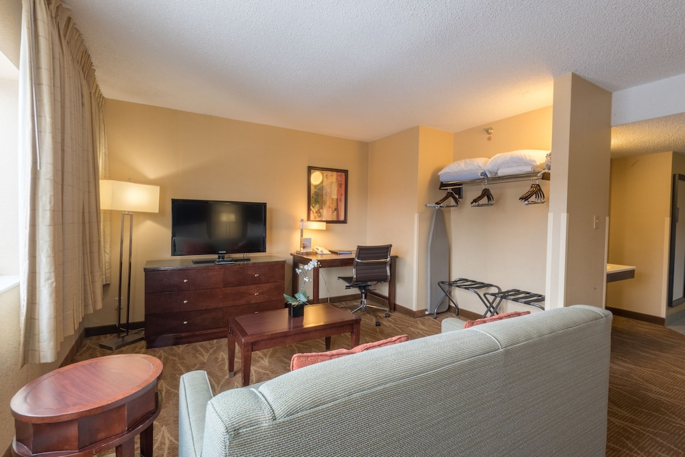Kahler Inn and Suites - Mayo Clinic Area 45/60