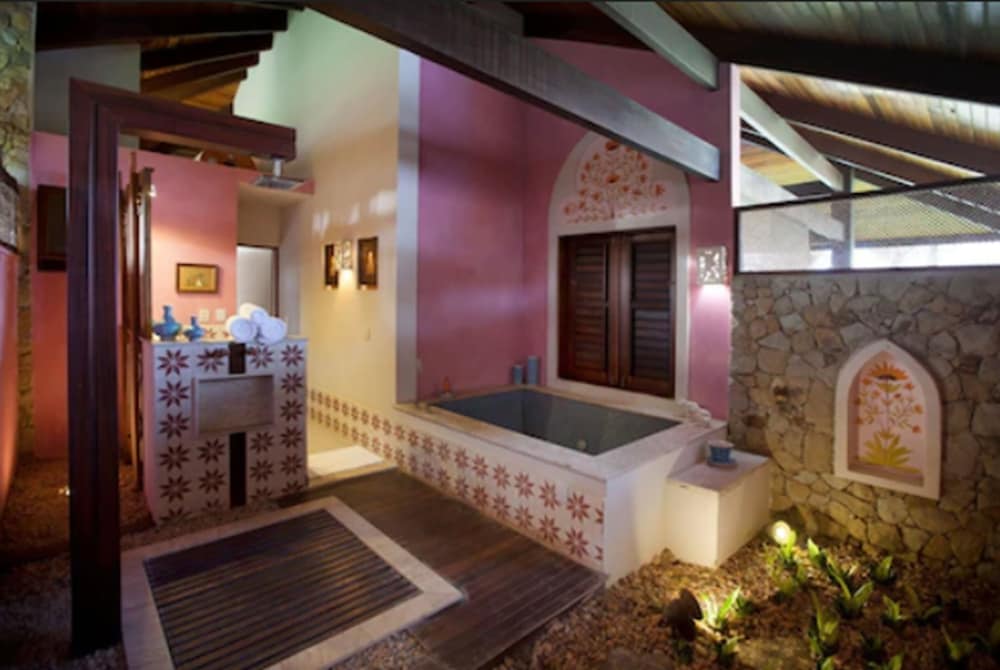 Zorah Beach Hotel 3/50