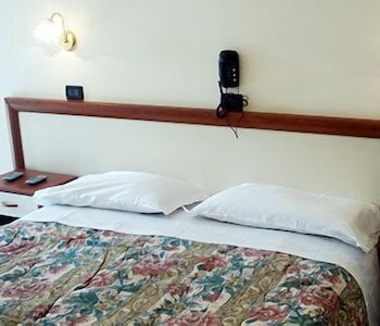 SERAFINO HOTEL 14/25