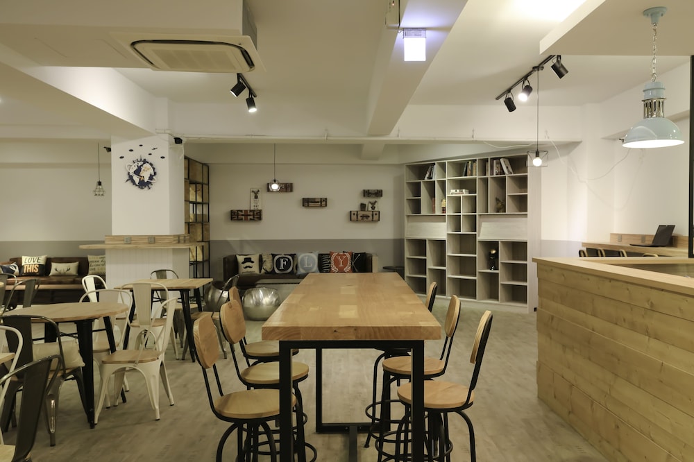 Flyinn Hostel 42/50