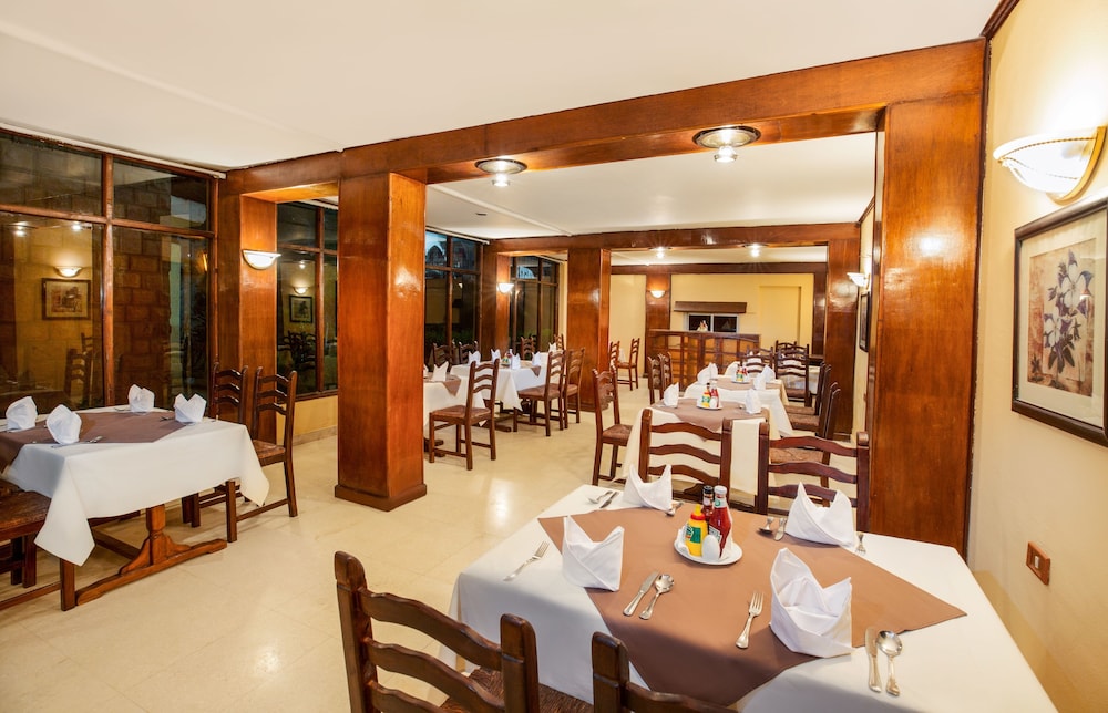 restaurant cafeteria
