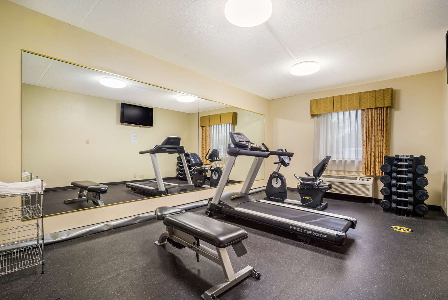 Quality Inn and Suites Florence Cincinnati South 29/48