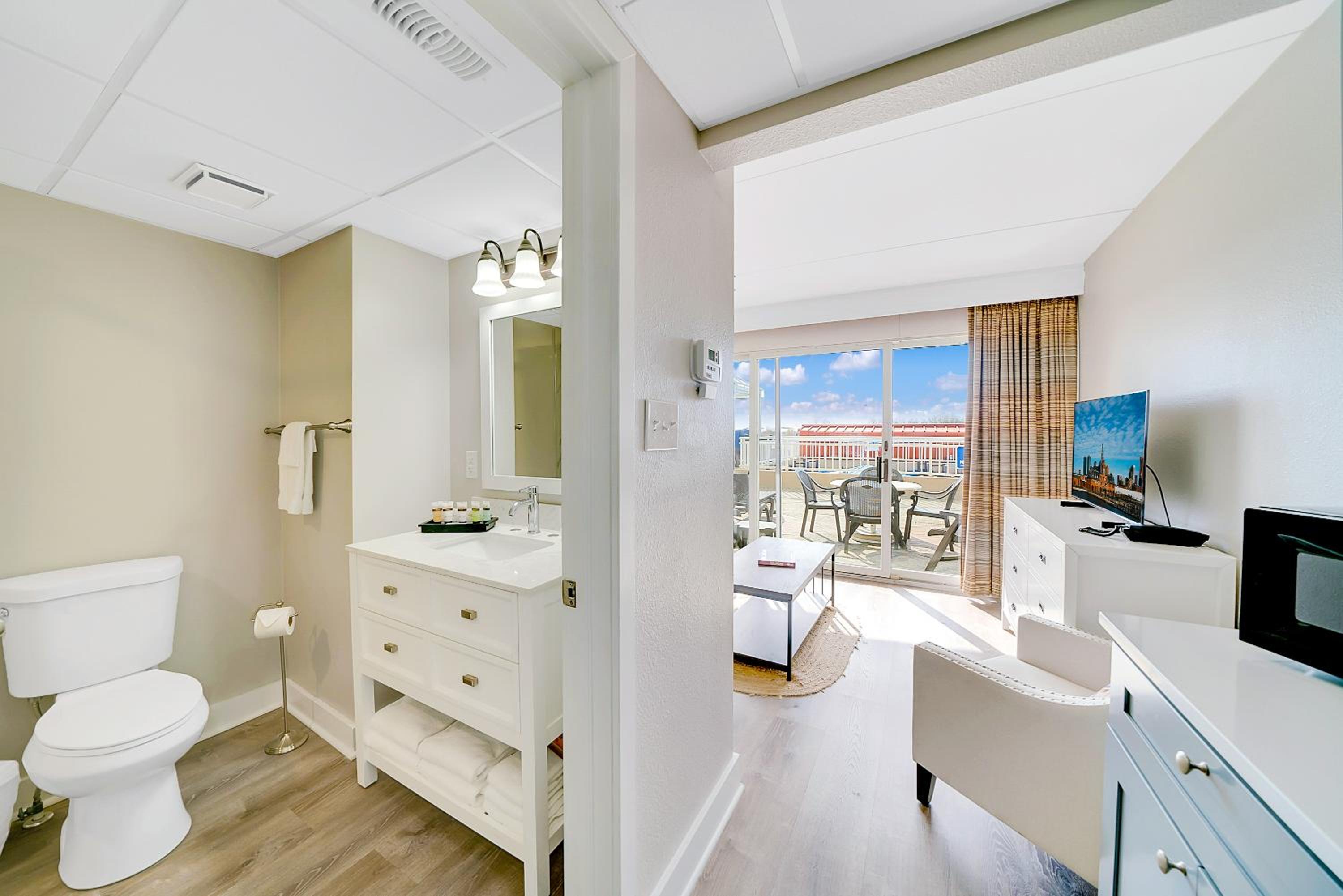 The Montreal Beach Resort 48/50
