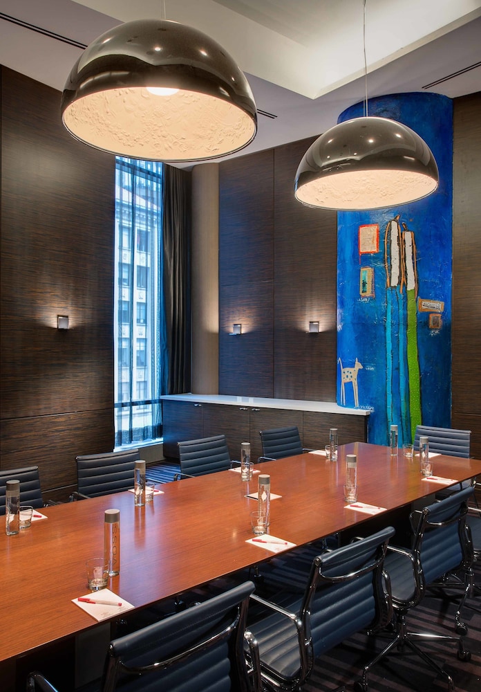Courtyard by Marriott New York Manhattan/Central Park 4/53