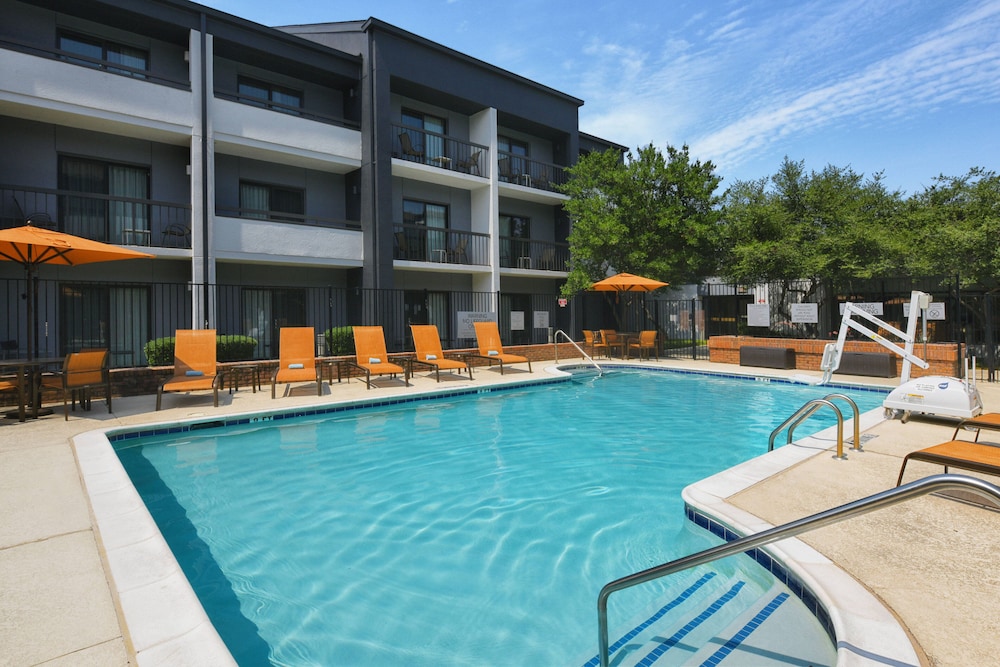 Courtyard by Marriott Dallas Richardson at Spring Valley in RICHARDSON - TX